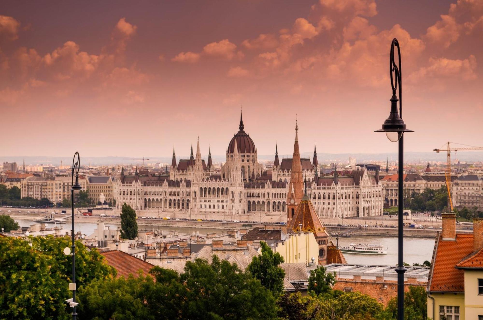 Apartamento Skyline Serenity Retreat @vaci Famous Street